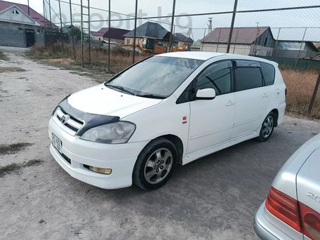 Toyota Ipsum, 2002 — photo 3