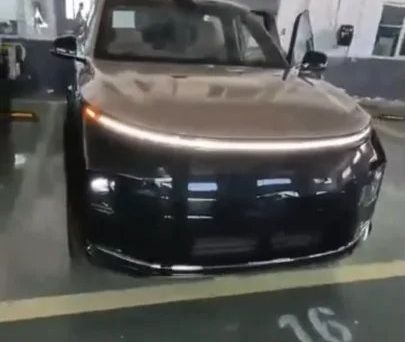 Li Auto (Lixiang) L9, 2026 — 照片 1