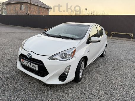 Toyota Prius c, 2016 — photo 1