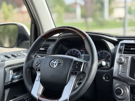 Toyota 4Runner, 2017 — сүрөт 10
