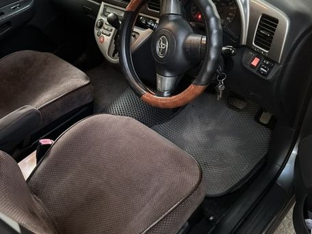 Toyota Wish, 2003 — сүрөт 10