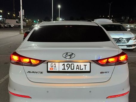 Hyundai Avante, 2016 — 照片 2