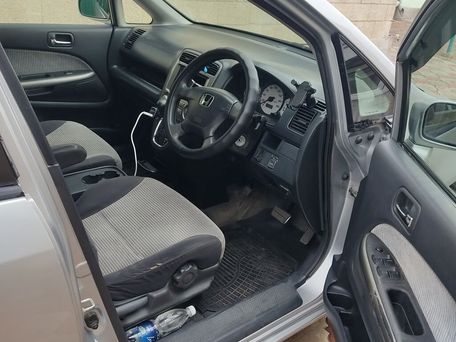 Honda Stream, 2002 — photo 6