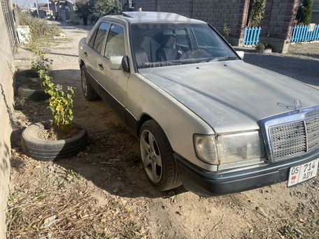 Mercedes-Benz W124, 1990 — сүрөт 2