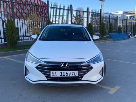 Hyundai Avante, 2020 — photo 1