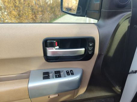 Toyota Sequoia, 2008 — сүрөт 8