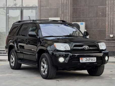 Toyota 4Runner, 2008 — photo 1
