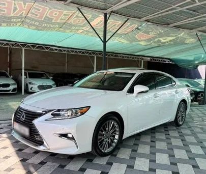 Lexus ES, 2018 — 照片 2