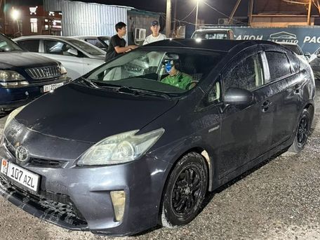 Toyota Prius, 2018 — фото 3
