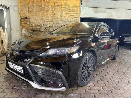 Toyota Camry, 2020 — 照片 1