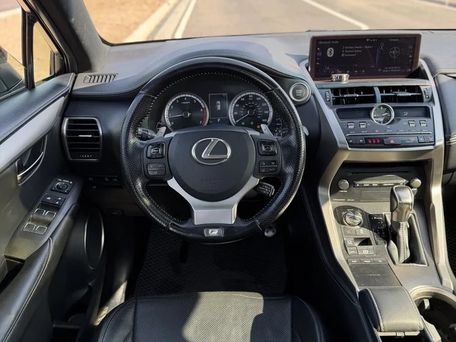 Lexus NX, 2019 — 照片 11