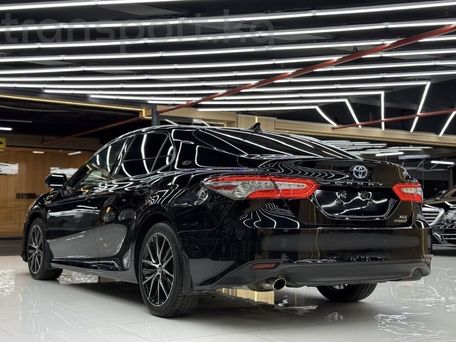 Toyota Camry, 2020 — 照片 3
