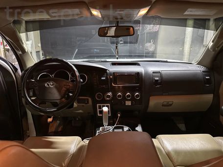 Toyota Sequoia, 2010 — photo 7
