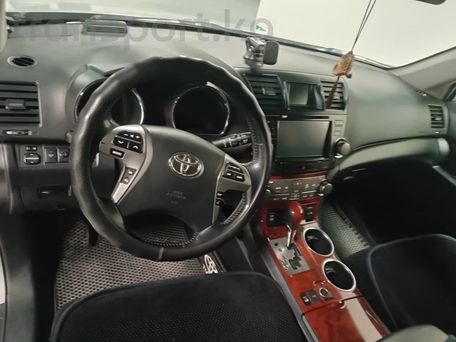 Toyota Highlander, 2011 — photo 5