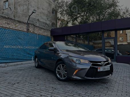 Toyota Camry, 2016 — 照片 2