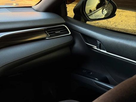 Toyota Camry, 2018 — 照片 6