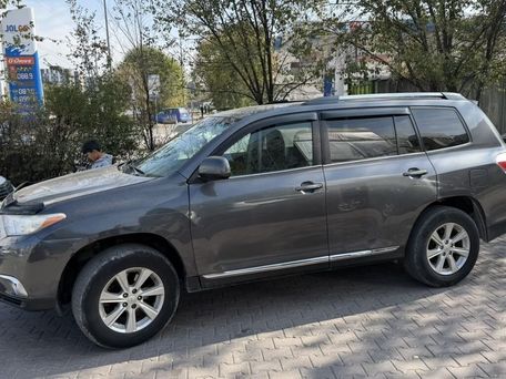 Toyota Highlander, 2011 — сүрөт 2