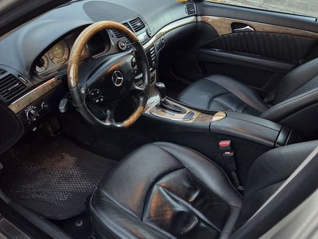 Mercedes-Benz E-Class, 2007 — photo 18