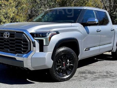 Toyota Tundra, 2022 — фото 1