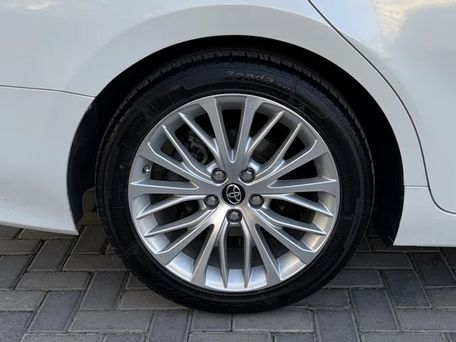 Toyota Camry, 2017 — фото 12
