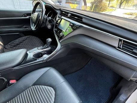 Toyota Camry, 2019 — 照片 5