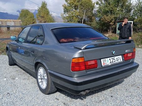 BMW 5 серии, 1991 — 照片 1