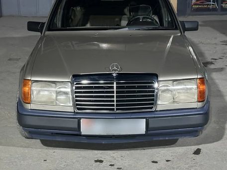 Mercedes-Benz W124, 1990 — фото 2