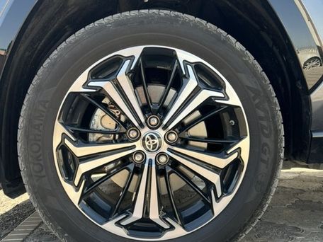 Toyota RAV4, 2025 — 照片 4