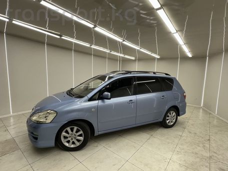Toyota Avensis Verso, 2004 — 照片 4