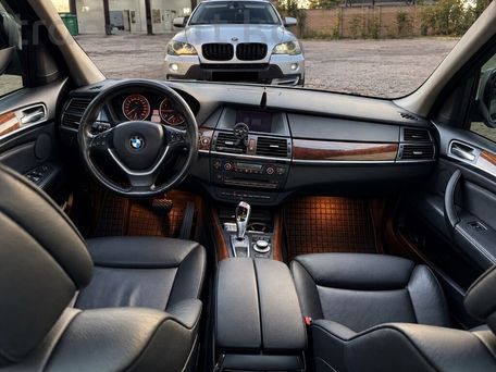 BMW X5, 2009 — photo 7