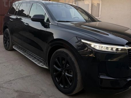 Li Auto (Lixiang) One, 2022 — photo 5