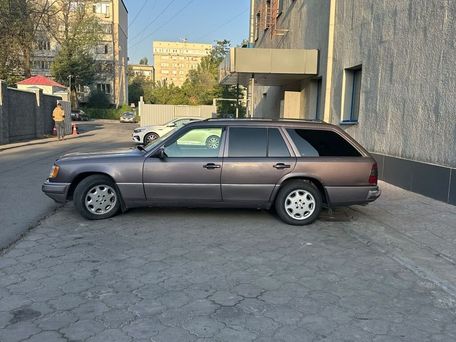Mercedes-Benz W124, 1993 — сүрөт 4