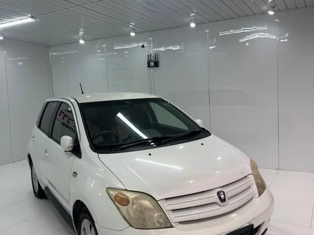 Toyota Ist, 2002 — 照片 1