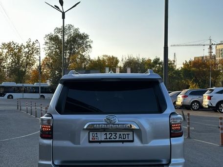 Toyota 4Runner, 2019 — сүрөт 5