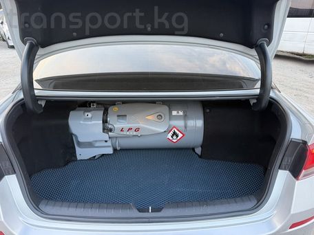 Kia K5, 2019 — photo 8