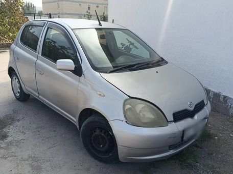 Toyota Vitz, 2000 — фото 1