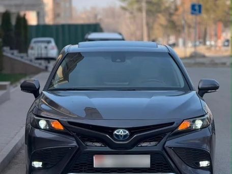 Toyota Camry, 2022 — photo 1