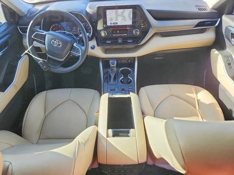 Toyota Highlander, 2023 — photo 8