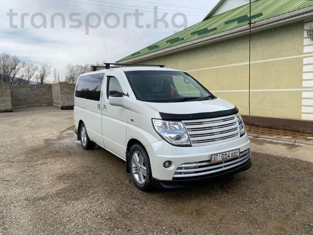 Nissan Elgrand, 2003 — 照片 2