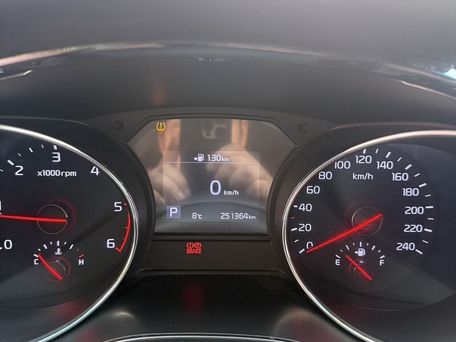 Kia Carnival, 2018 — сүрөт 18