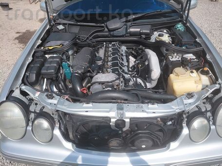Mercedes-Benz E-Class, 2000 — photo 15