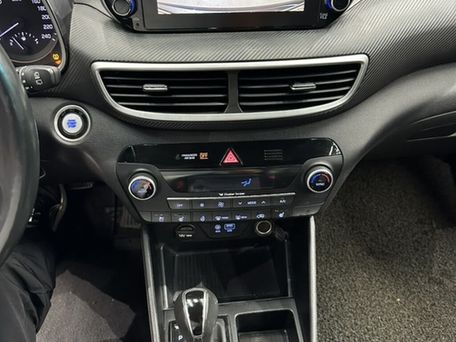 Hyundai Tucson, 2018 — photo 18