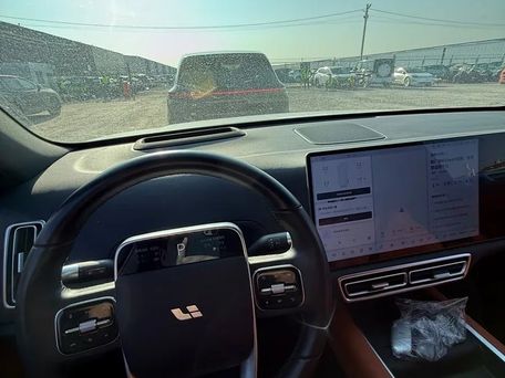 Li Auto (Lixiang) L6, 2025 — photo 7