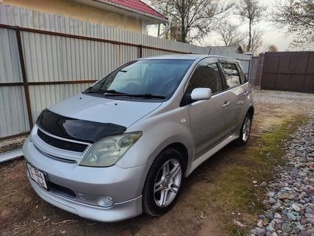 Toyota Ist, 2003 — сүрөт 10