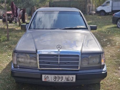 Mercedes-Benz W124, 1991
