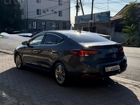 Hyundai Avante, 2019 — 照片 4