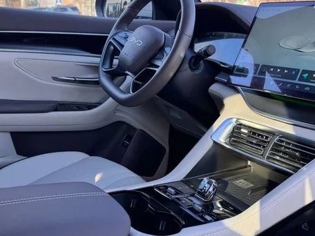 BYD Song Plus, 2025 — 照片 8
