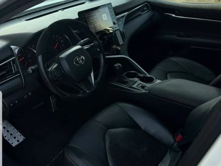 Toyota Camry, 2021 — 照片 6