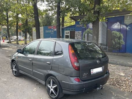 Nissan Almera Tino, 2003 — 照片 2