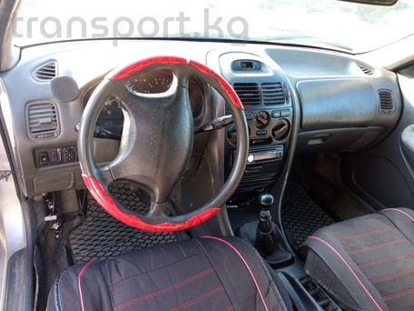 Mitsubishi Carisma, 1995 — photo 8